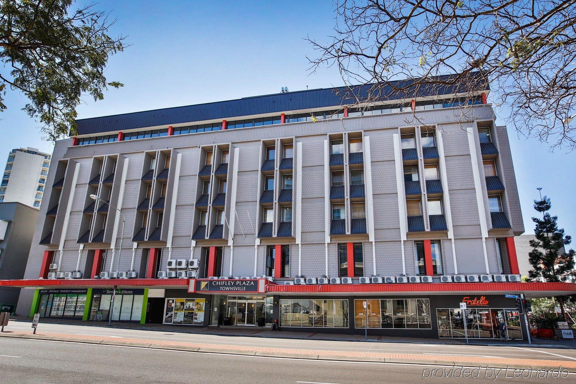 Madison Plaza Τάουνσβιλ Εξωτερικό φωτογραφία